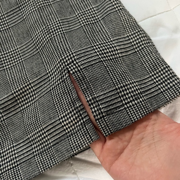 Brandy Melville plaid mini skirt with slits - Picture 5 of 7